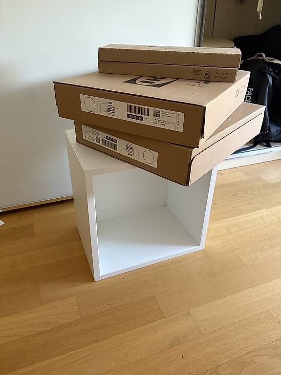 Ikea Scaffali: Kallax für Wand – Nuovo e nell'imballaggio originale da Luzern venduto da noe_8lwp