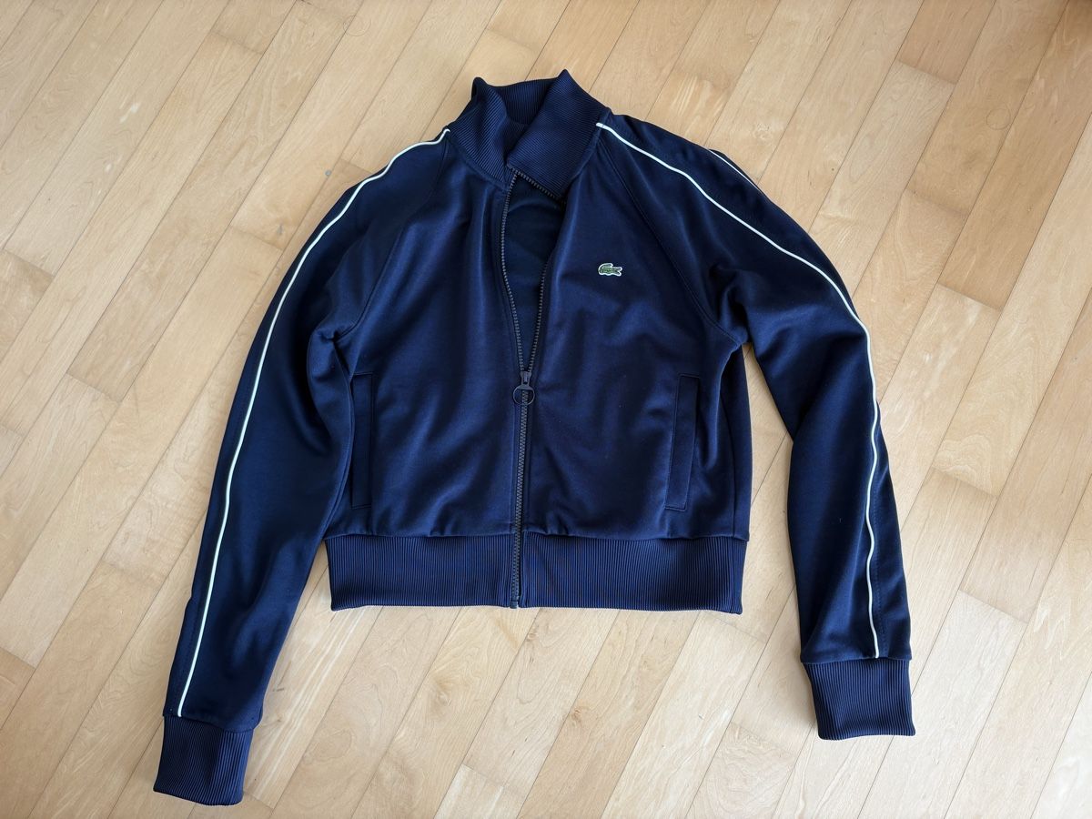 Lacoste Giacche: Lacoste Sweatjacke Navyblue/Flour, Grösse 36 – Nuovo (secondo la descrizione) da Wettswil venduto da alaskabaer