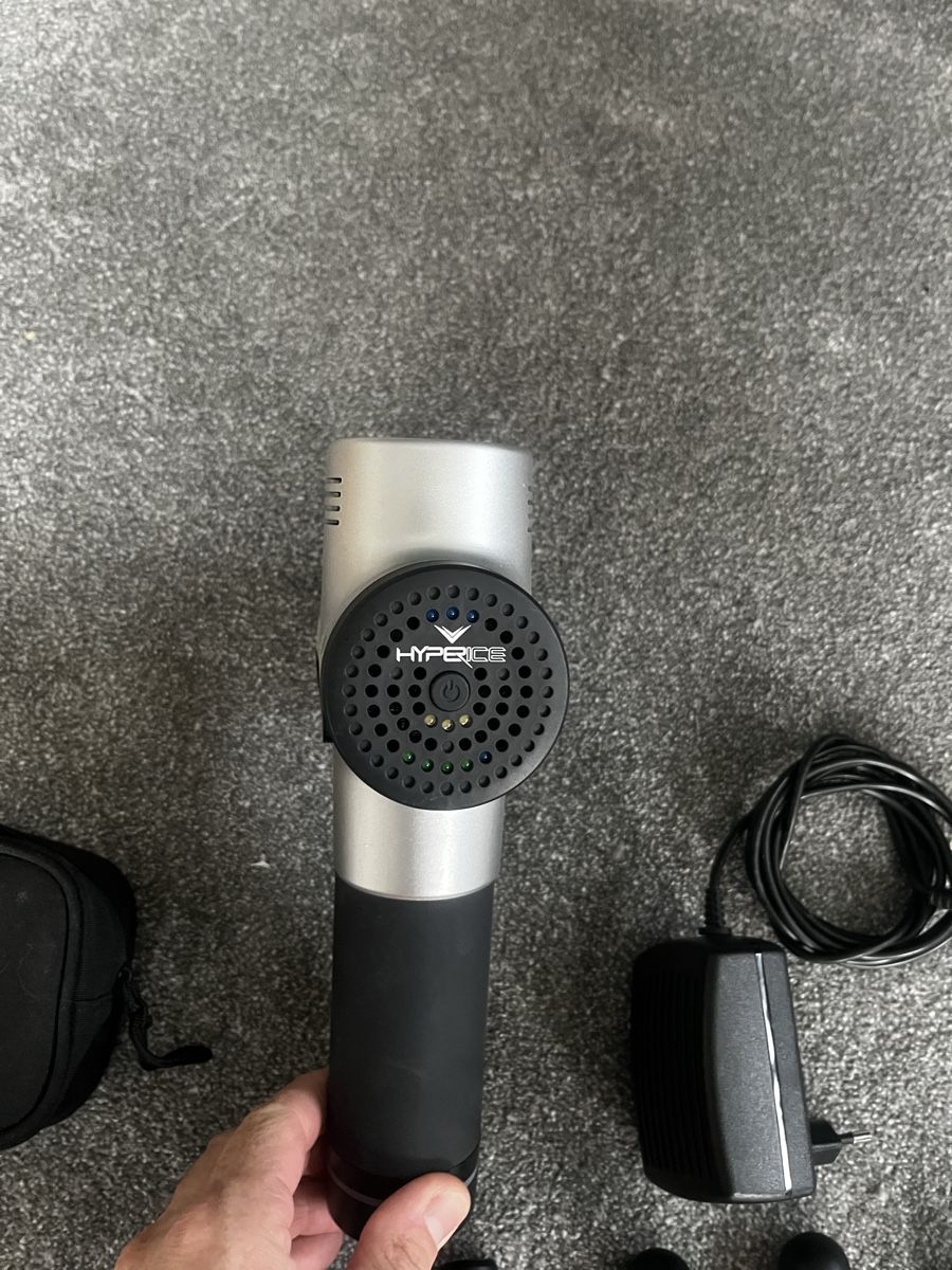 Appareils de massage: Hypervolt 1 Massagepistole – D'occasion à Wangen SZ par ca018 2