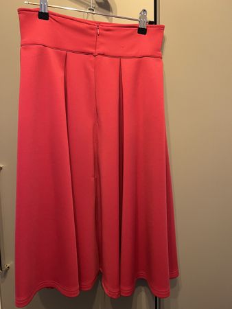 Damen Rock in Pink mit Falten und Reissverschluss hinten