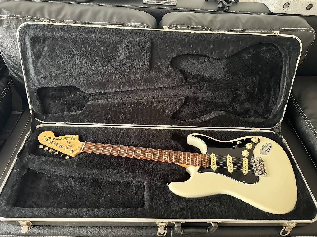 Strumenti musicali: Fender Stratocaster USA Performer – Usato da Figino venduto da FrankOne-55 2