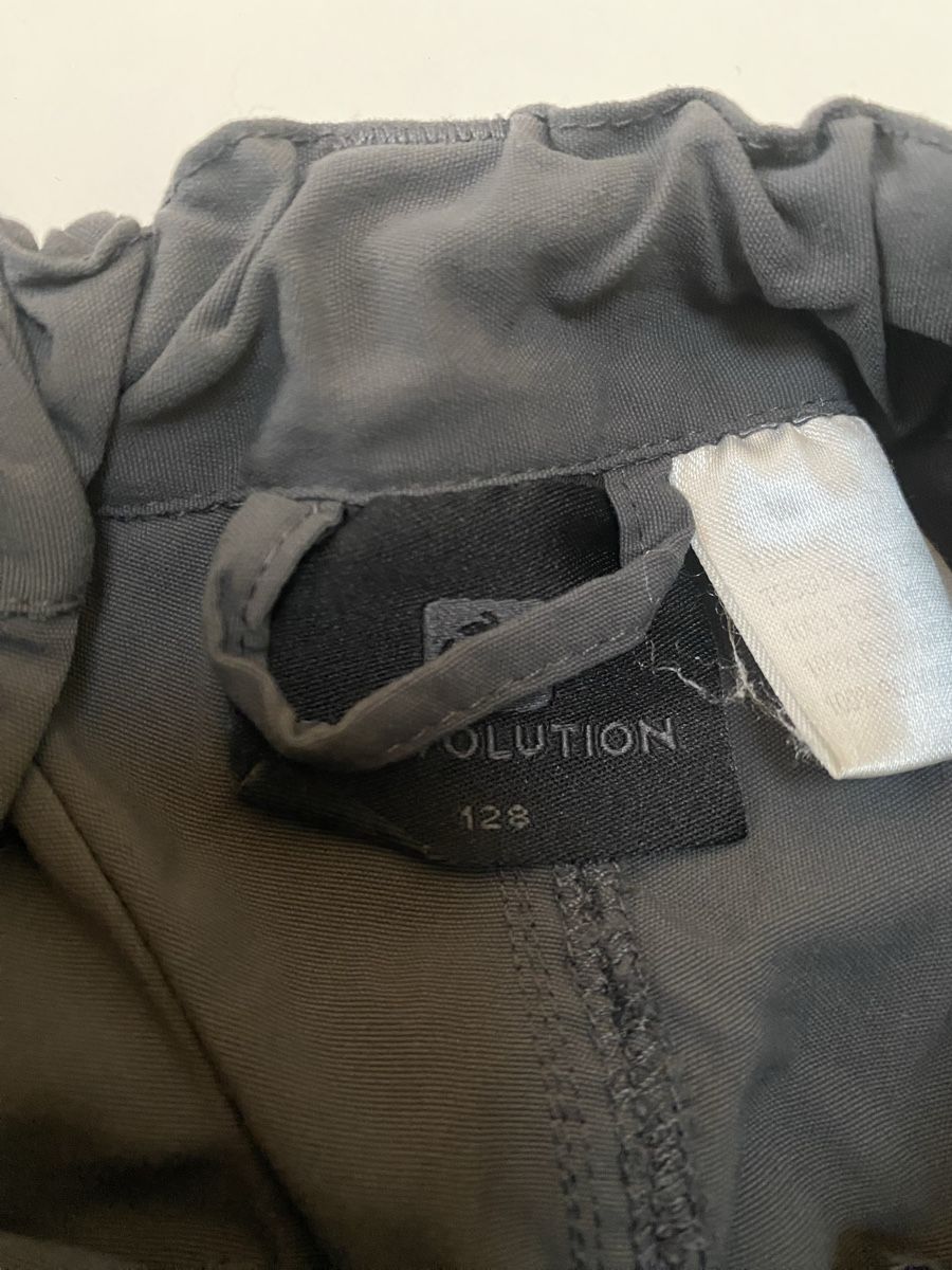 Trevolution Pantaloni: Trevolution Wanderhose, Zip-Off, Grösse 128 – Usato da Oftringen venduto da Melanaffo81 3