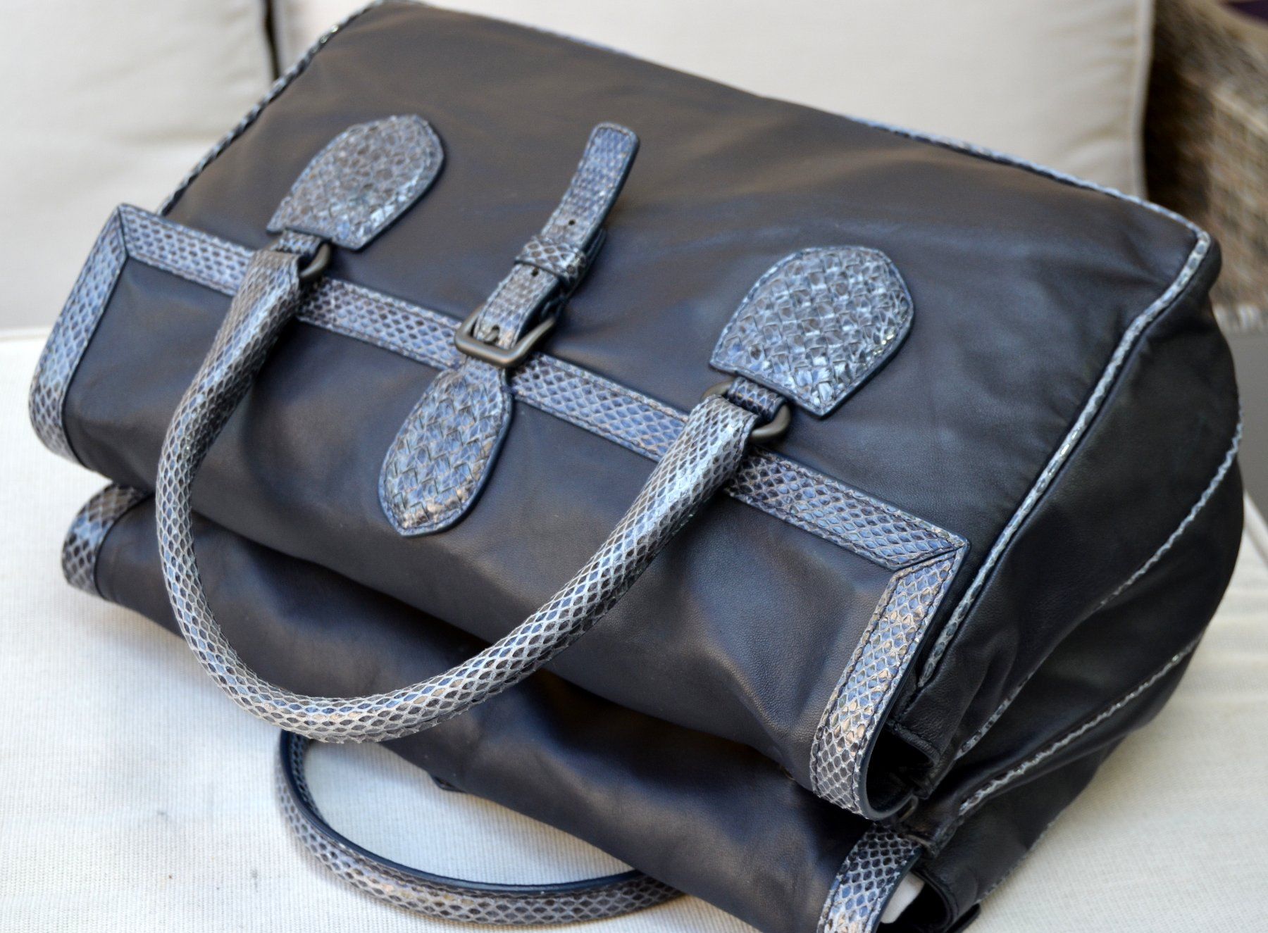 Bottega Veneta Taschen für Damen: Bottega Veneta Python Tasche / sac – Gebraucht aus Collonges von Auganien 4