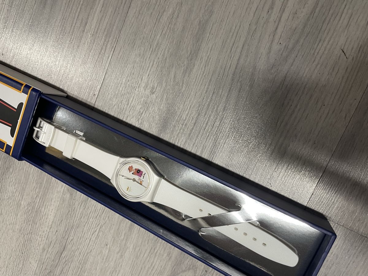 Swatch Uhren: Swatch QUEEN Elisabeth II – Neu und originalverpackt aus Genève von Videdress22 2
