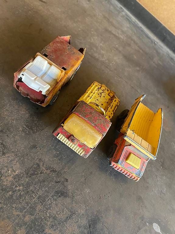 Modellbausätze & Standmodelle: Lot de camions miniatures anciens – Gebraucht aus Chamoson von a_laroyale
