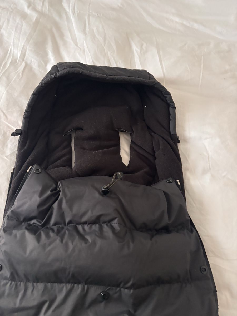 Bugaboo Schlafsäcke: Bugaboo High Performance Footmuff Black Good Condition – Gebraucht aus zug von and_2gwq 1