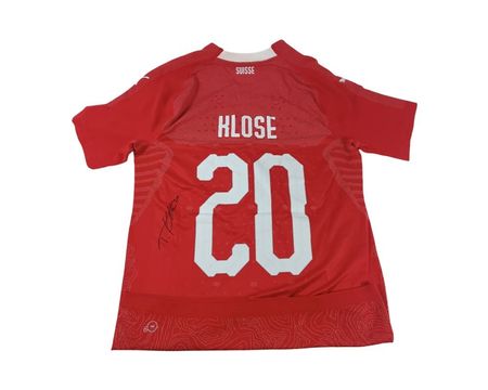 Fussballrikot mit Aufschrift Klose und Autogramm