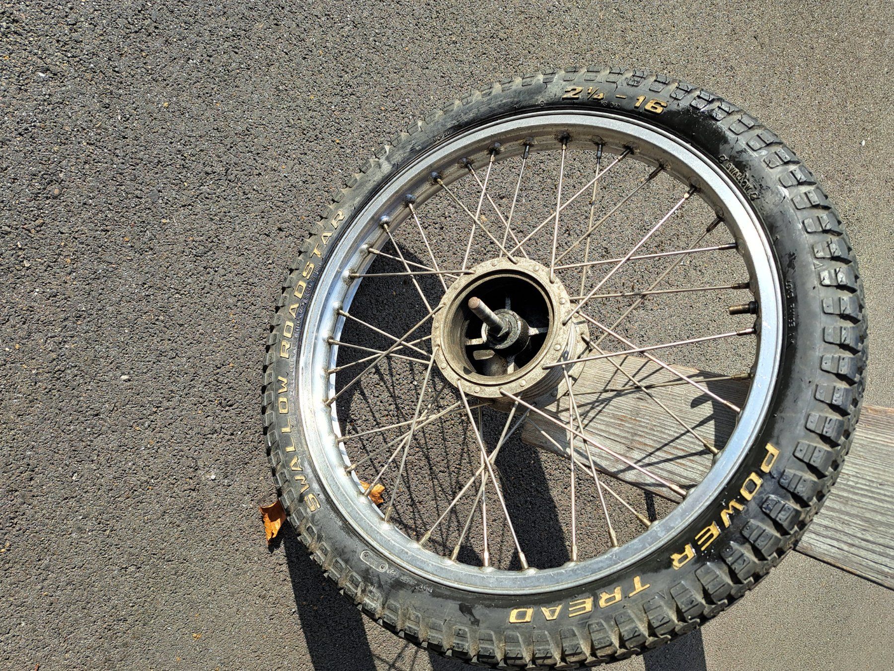 Felgen: Cilo 16 Zoll Speichenfelge – Gebraucht aus Hittnau von isabis