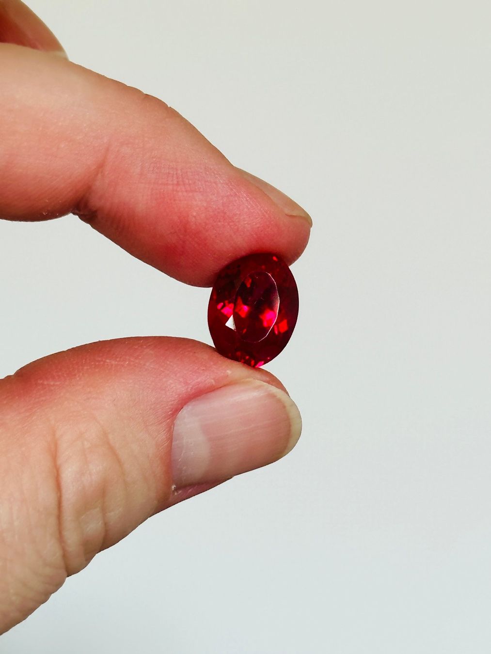 Pietre preziose: 7.60 Ct Certified – Nuovo e nell'imballaggio originale da Genève venduto da AWWA 7