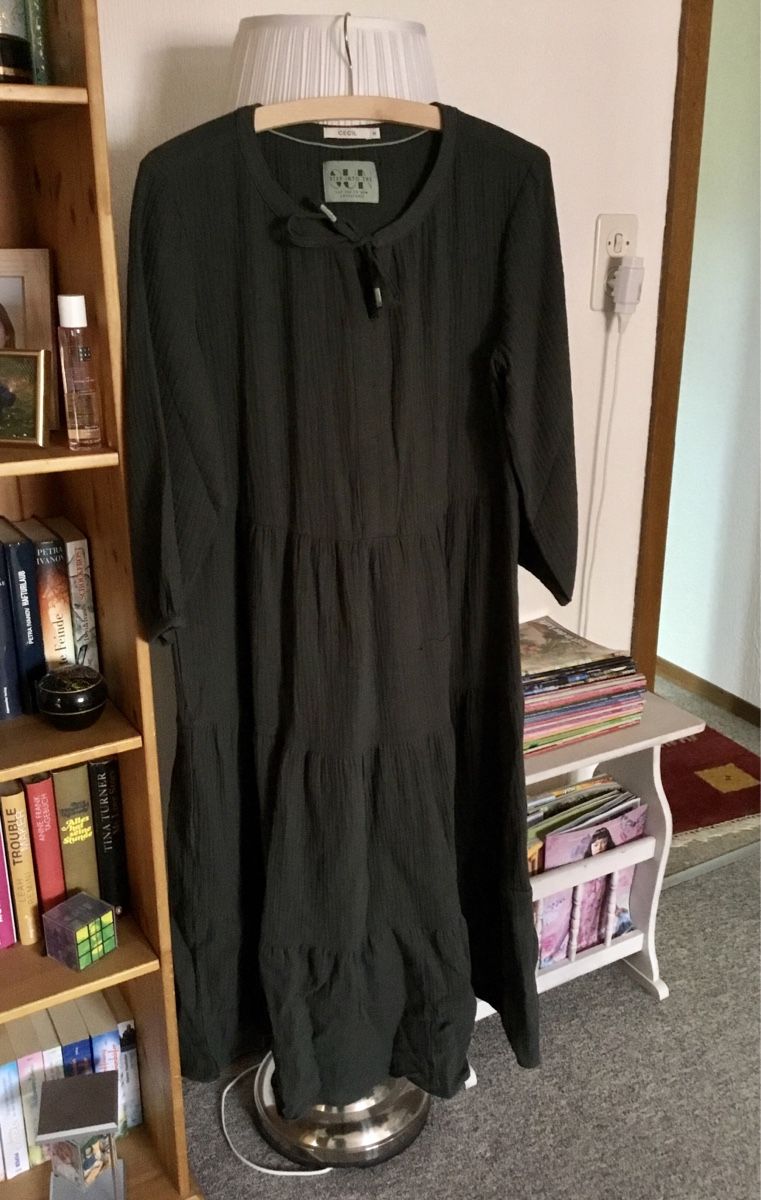 Cecil Vestiti: Musselin Kleid Cecil Gr. M – Nuovo (secondo la descrizione) da Zürich venduto da marmely