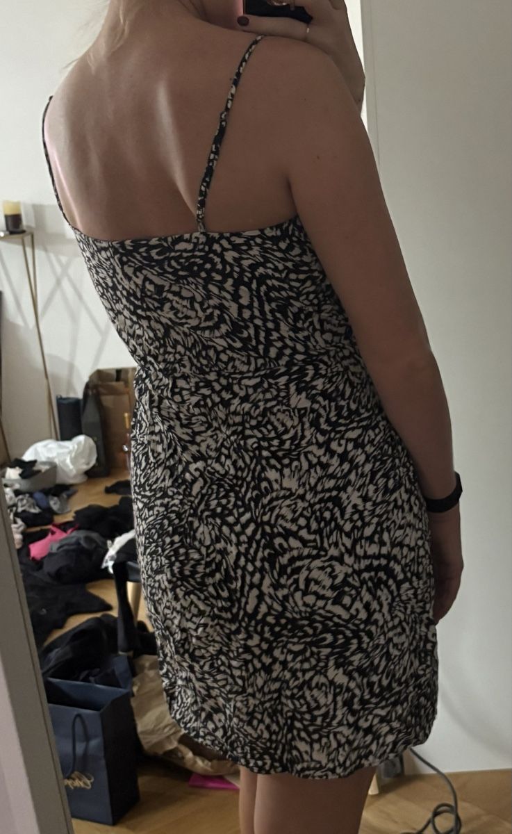H&M Vestiti: H&M dress – Usato da Zürich venduto da gol_zrr2 1