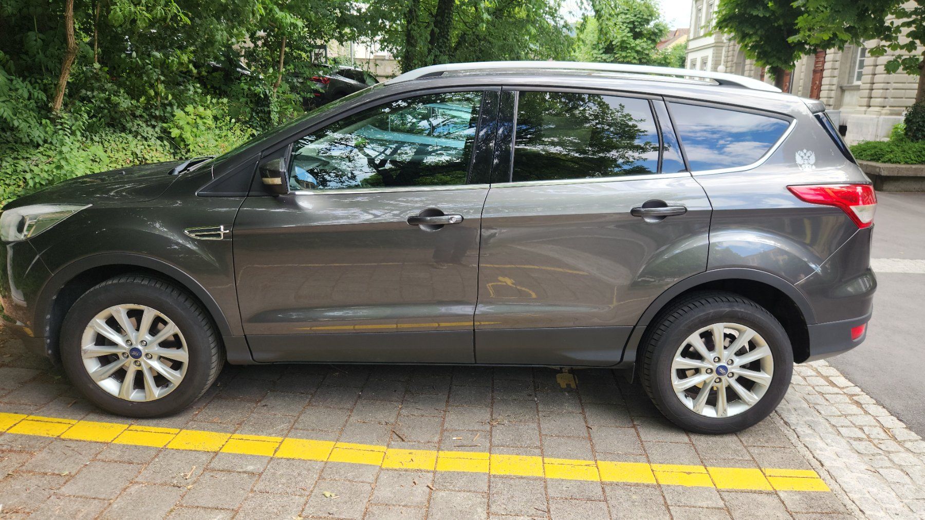 Autos: Verkaufe Ford Kuga – D'occasion à Schaffhausen par Stasilja12 1