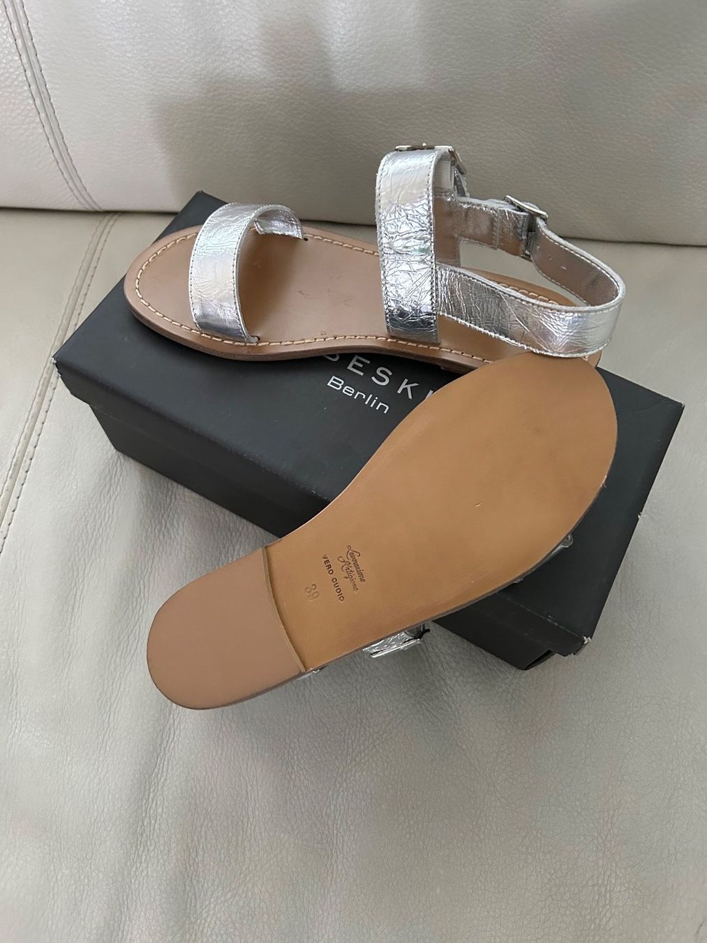 Liebeskind Scarpe da donna: Liebeskind Sandalen NEU – Nuovo e nell'imballaggio originale da Moosseedorf venduto da Elafonissi 3