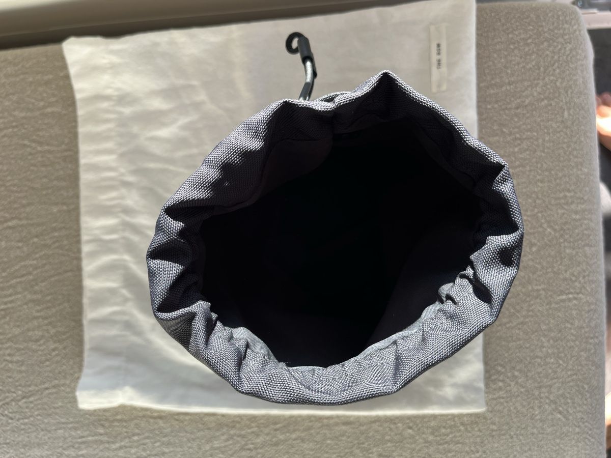 The Row Borse: The Row Nylon Clutch schwarz – Nuovo (secondo la descrizione) da Zürich venduto da ehupp 4