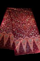 Batik-Tulis-Sarong mit Buketan- und Tumpal-Bordüre (Pekalong