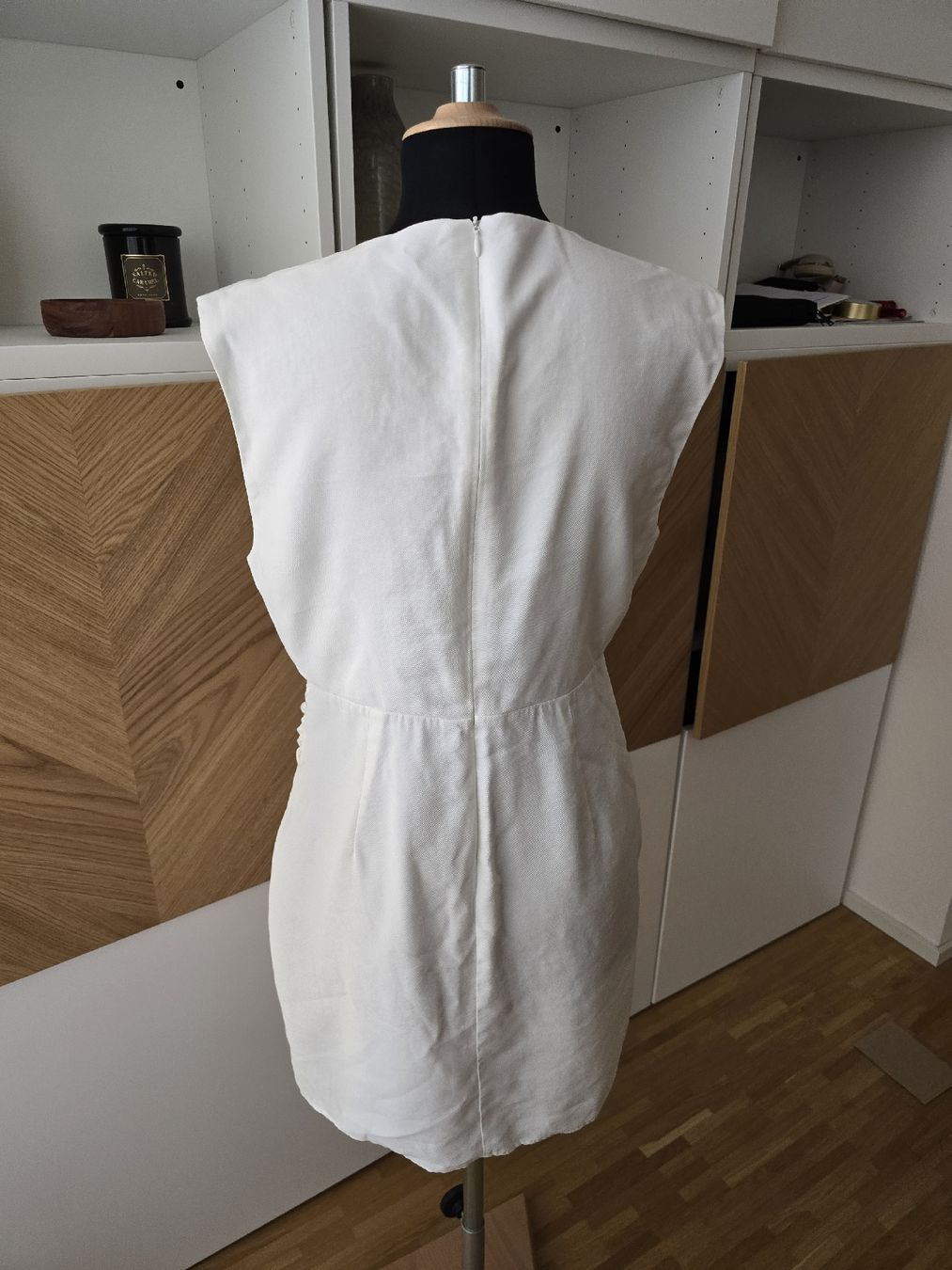 Mango Vestiti: MNG Kleid Wickeloptik – Usato da Zürich venduto da ale_bg2x 3