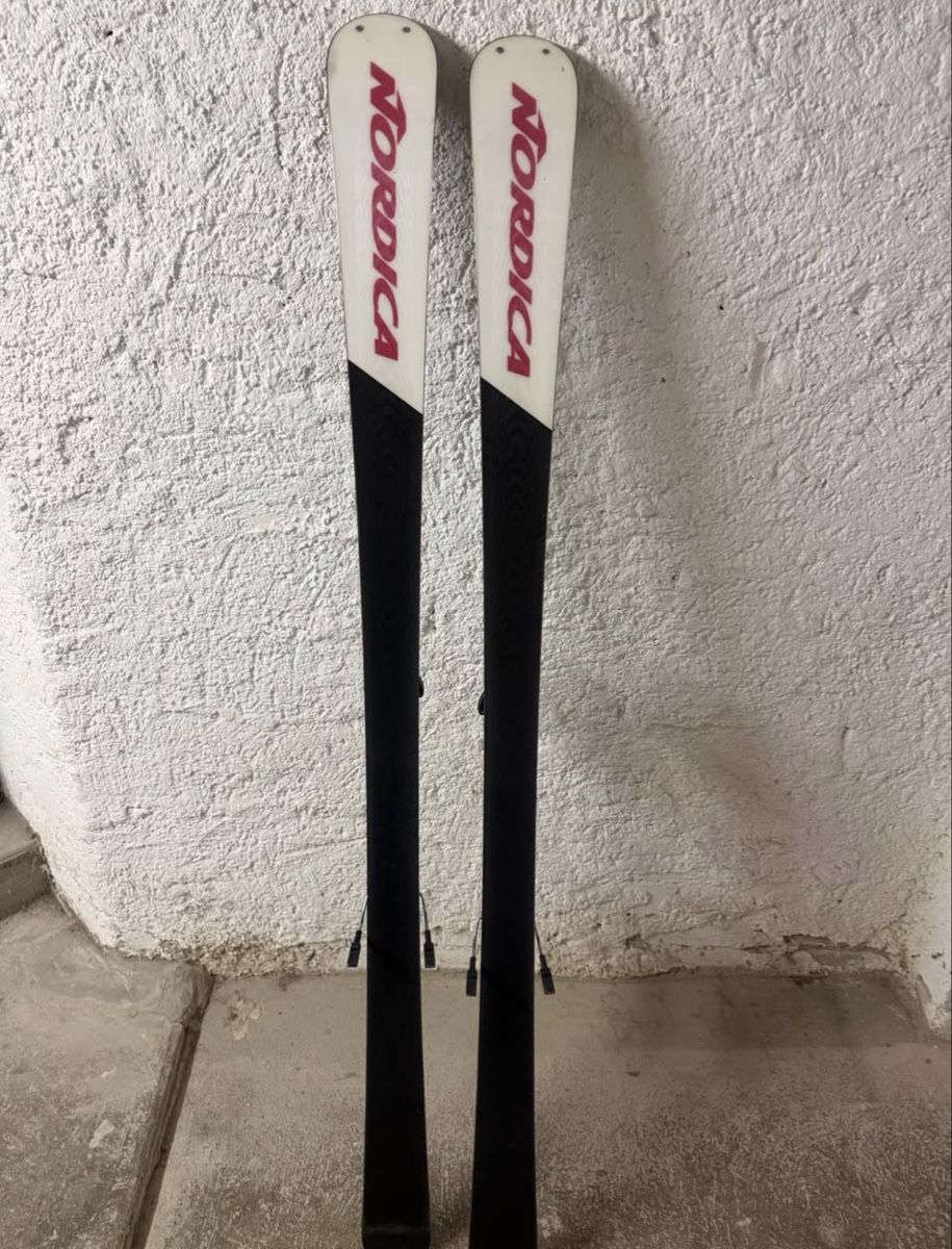 Skis: Skis – Gebraucht aus Kerzers von tia_2snz 2
