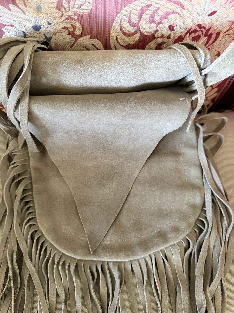 Taschen für Damen: Wildleder Handtasche – Gebraucht aus Jona von HappyHappyHappyHappy 2