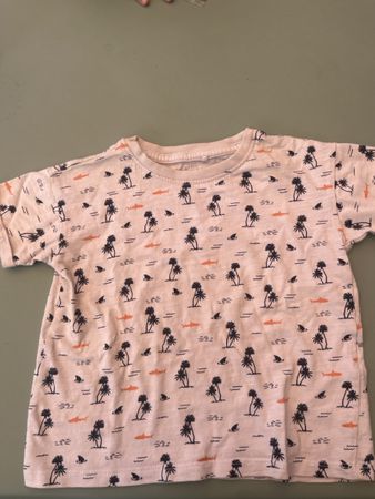 T-Shirt mit Palmen & Hai, Grösse 98