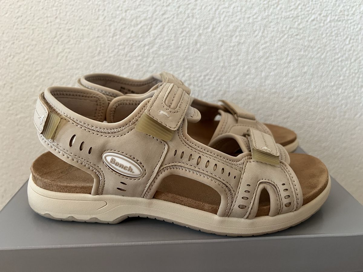 Bench Scarpe da donna: Bench Sandalen beige Grösse 38 – Usato da Stein AG venduto da Anastasia_Asya 1