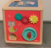 Cube d'activités bébé en bois