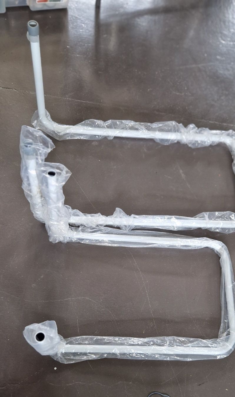 Supporti a parete: Fuss/Bein Schutz Gestell Nr. 18 – Nuovo (secondo la descrizione) da Niederbipp venduto da Trude04 1