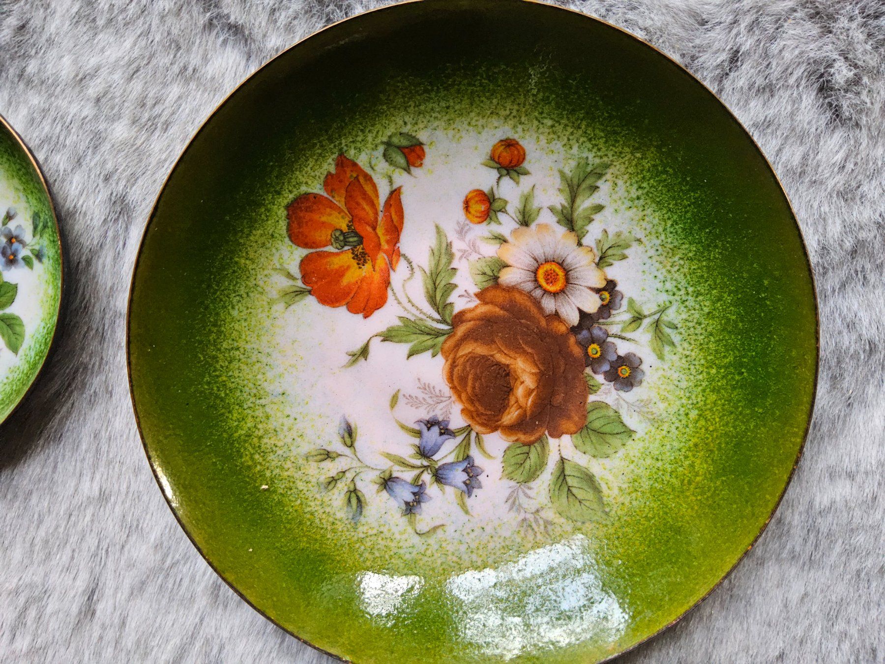 Piatti: 2 antike Kupfer florale Tellerchen, ca 1900 – Usato da Zürich venduto da SciTec 4