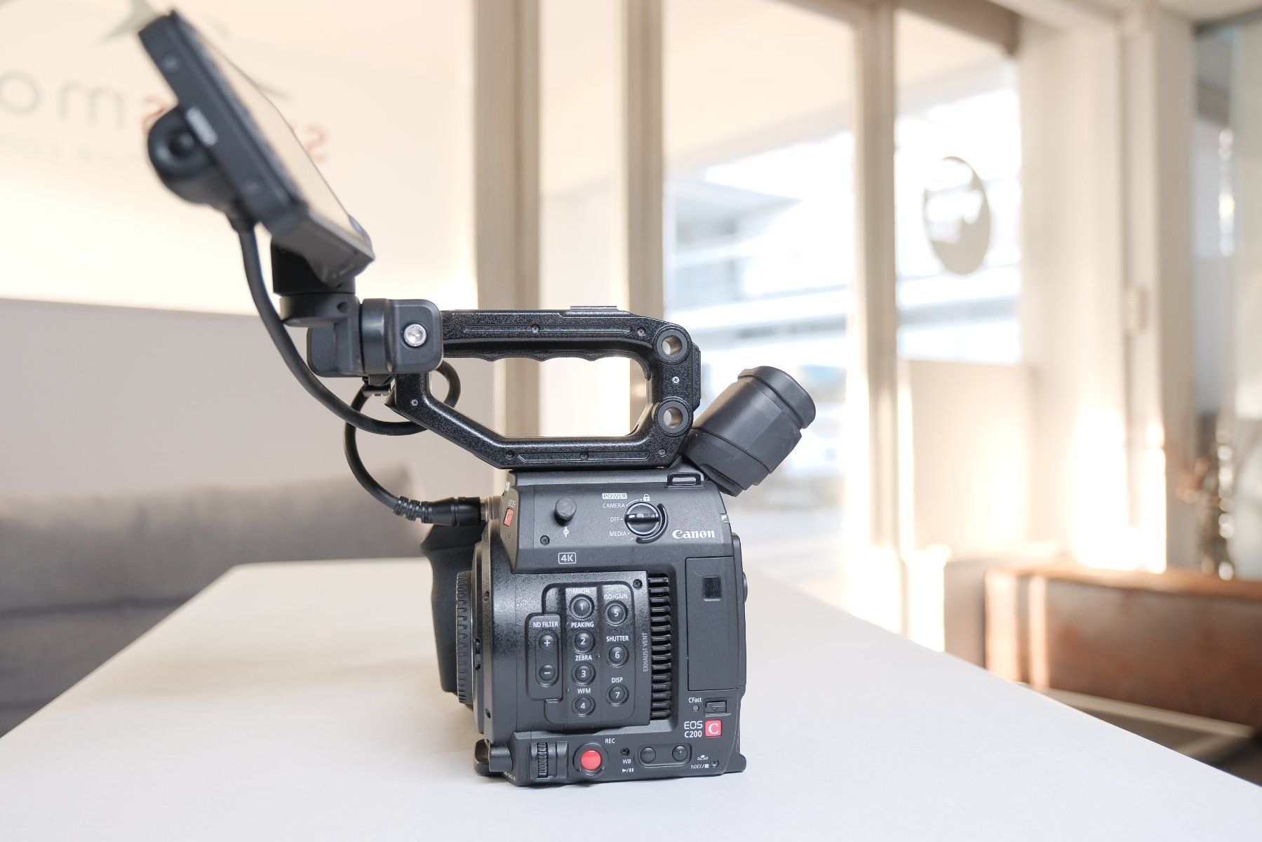 Canon Videocamere: Set Camera cinéma - Canon C200 – Usato da Renens VD venduto da Joakim11 2