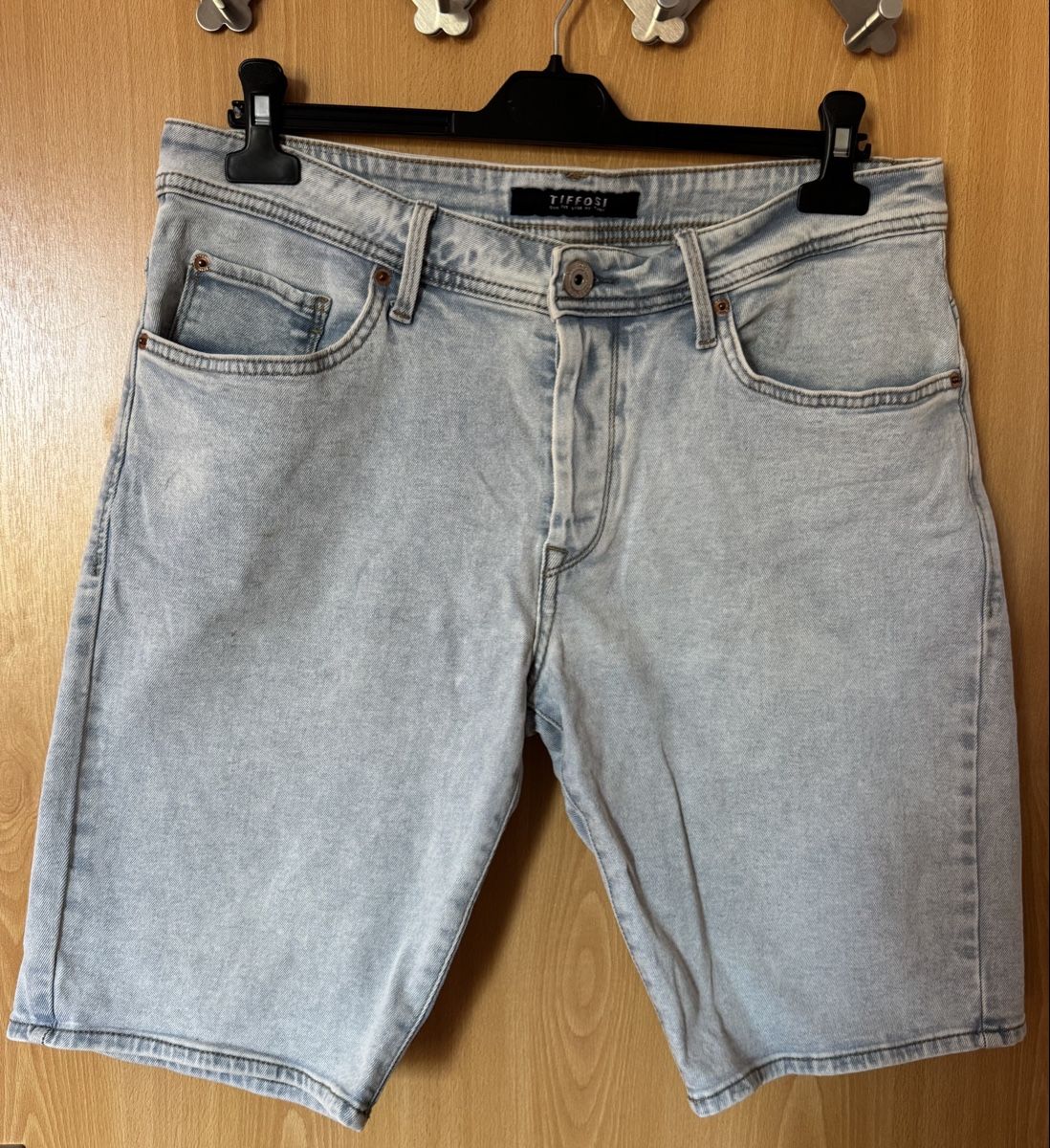 Jeans: Tiffosi Jeans Shorts – Usato da Ins venduto da maximal_30CHF