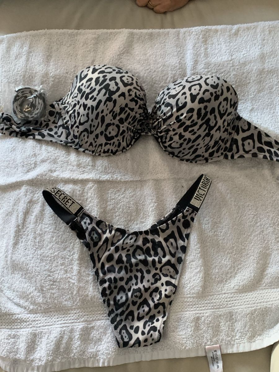 Victoria's Secret Costumi da bagno & Bikini: Victoria Secret Damen Bademode – Nuovo (secondo la descrizione) da Bergdietikon venduto da zor_856j