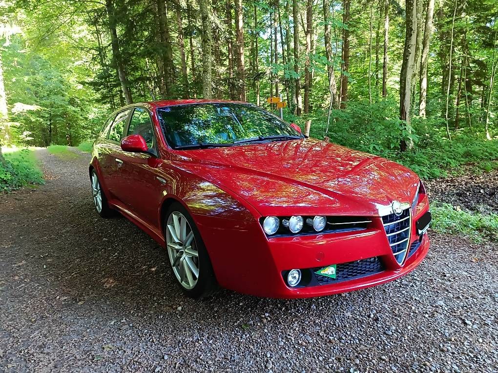 Automobili: Alfa Romeo 159 SW 2.4 JTD – Usato da Schlattingen venduto da insane99