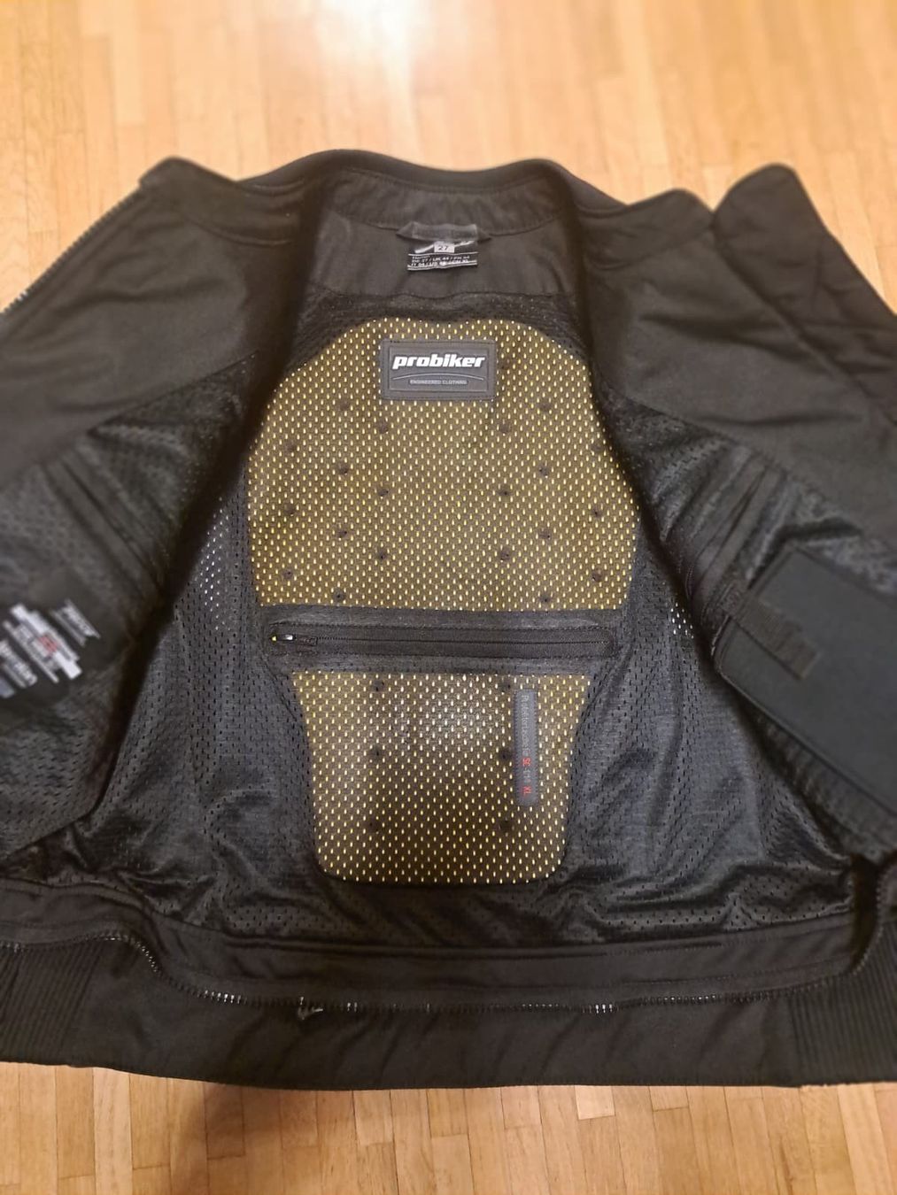 Completi: 2-teilige Echtlederkombi ProBiker XL – Usato da Ittigen venduto da udonno2000 3