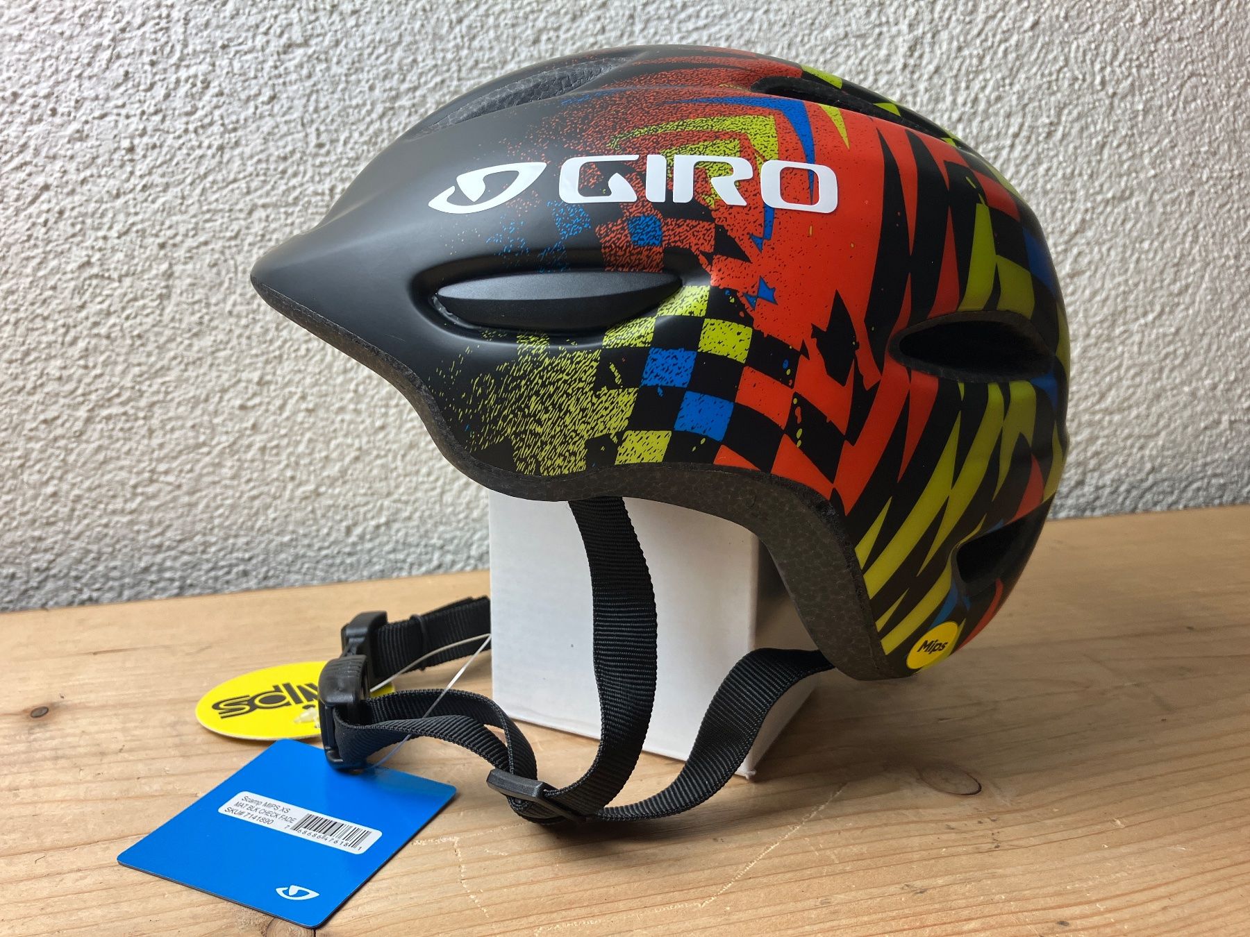 Giro Caschi: Kinderhelm Giro Scamp MIPS Grösse XS / 45 - 49cm – Nuovo e nell'imballaggio originale da Fislisbach venduto da Promo 1
