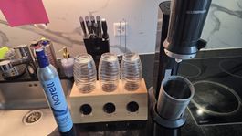 Wassersprudler SodaStream schwarz mit Zubehör gebraucht