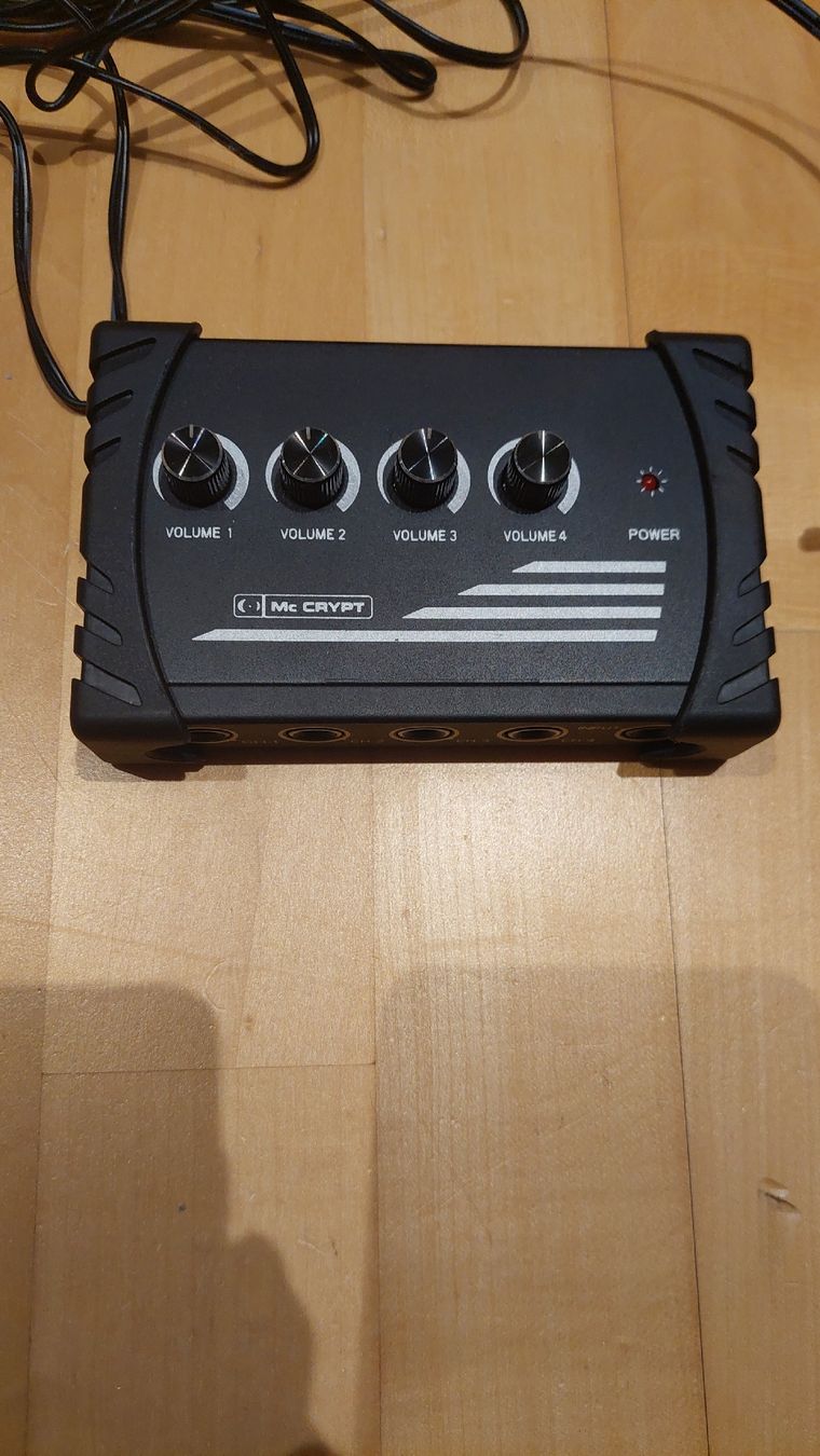 Console di mixaggio: McCrypt 4fach Headphone Mixer – Usato da Arisdorf venduto da GoodJoice 2