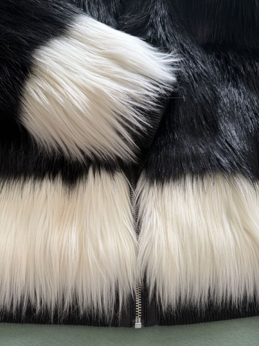 Giacche: Kunstfell Jacke im Panda-Look, Gr. L – Usato da Niederwangen BE venduto da Diva_74 1