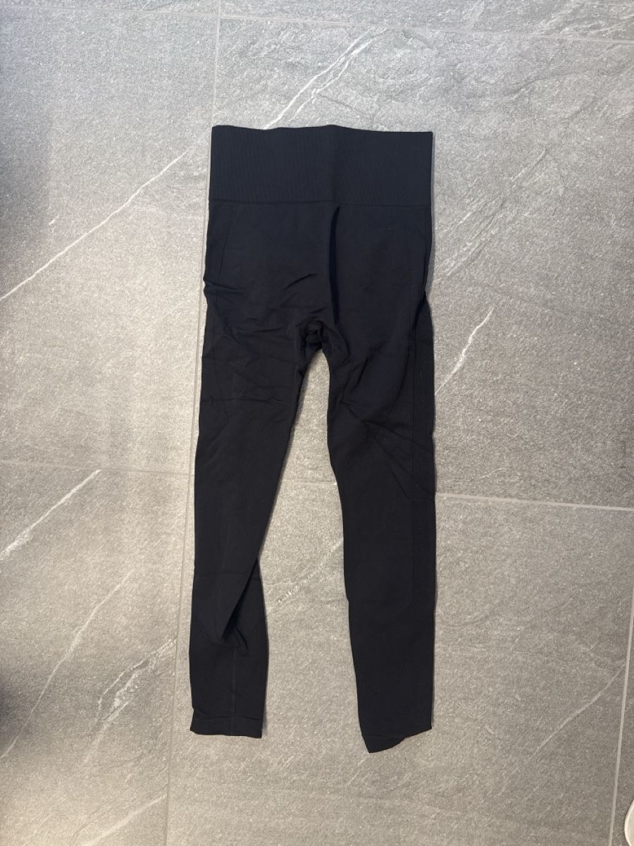 Leggings: Push up leggins size S – Usato da Porza venduto da kaj_d5q7