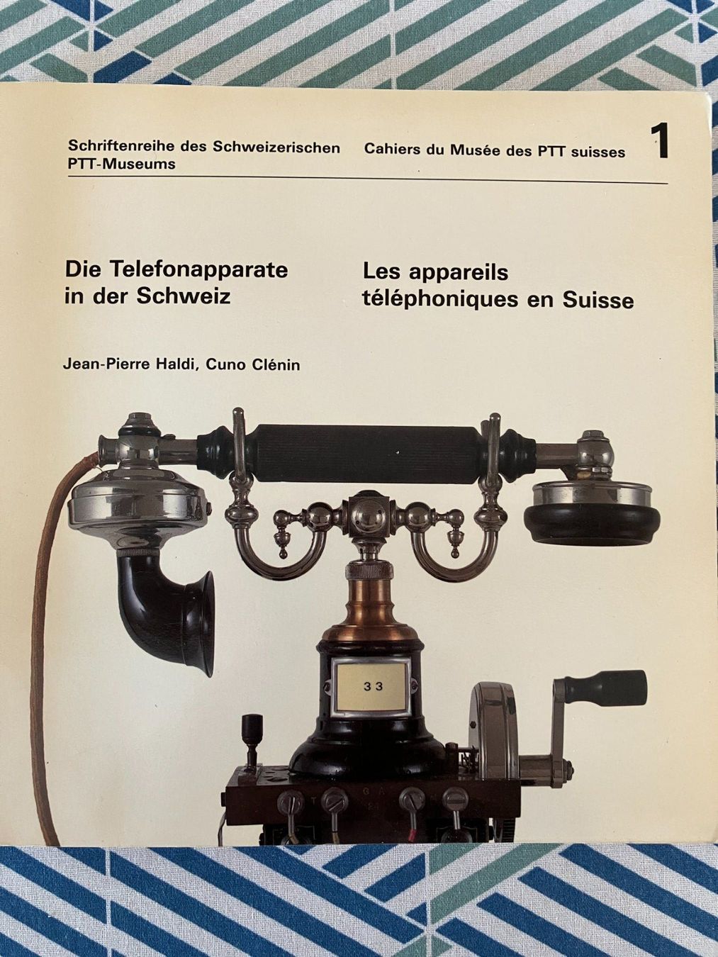 Libri: Die Telefonapparate in der Schweiz 1983 – Usato da Lenk im Simmental venduto da Jrg7410
