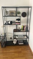 Wohnzimmer-Regal (dunkelbraun / schwarz)