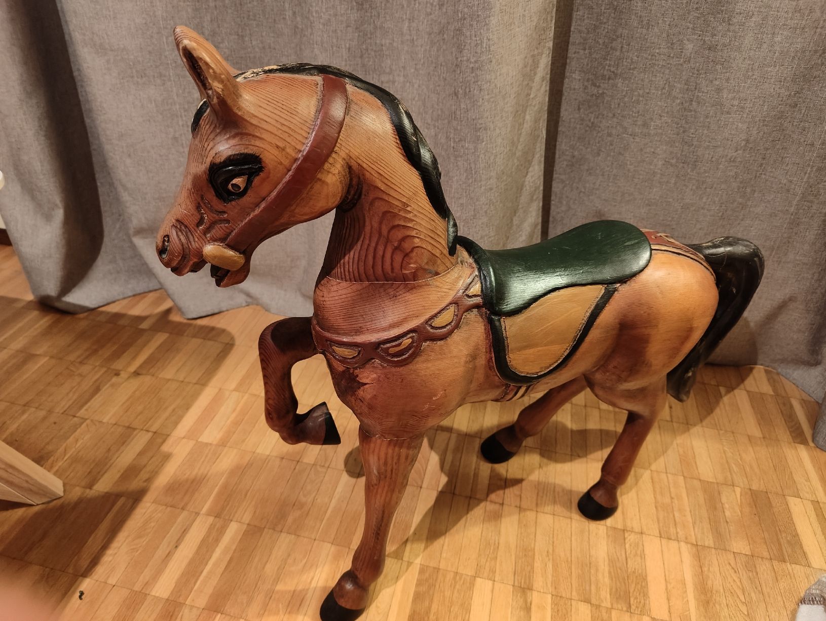 Skulpturen & Statuen: cheval en bois – Gebraucht aus Lausanne von monisar01