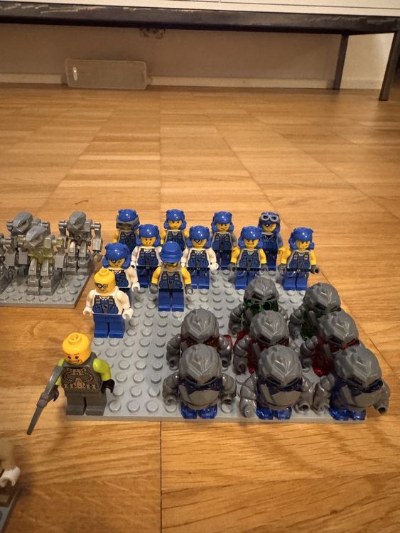 Lego Giocattoli: 150 Legofiguren Legoteilo Lego – Usato da Reinach venduto da Kimbonik 7
