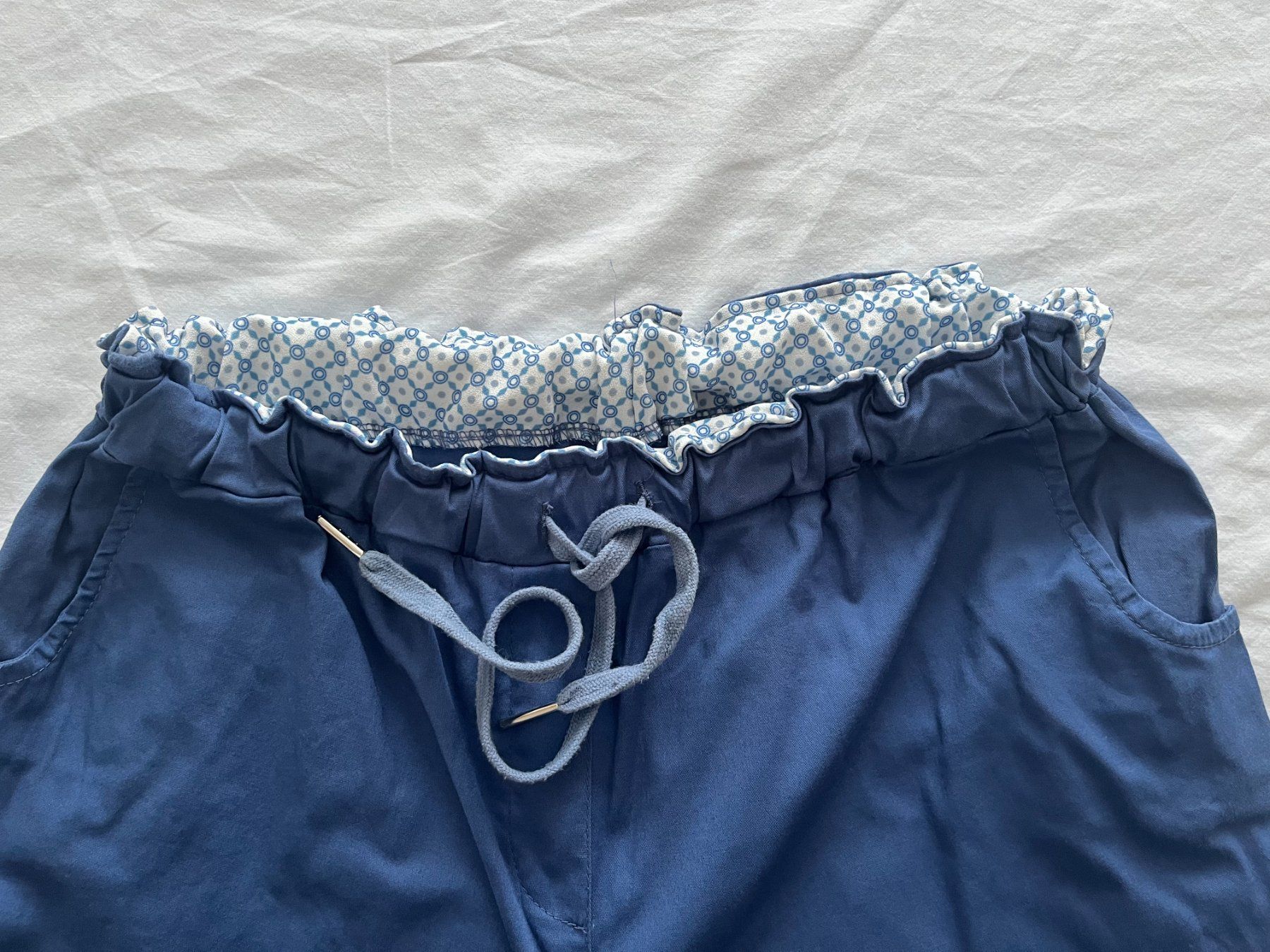 Pantaloni: Damen Hosen Farbe blau Grösse M – Usato da Jona venduto da Flexer02 2