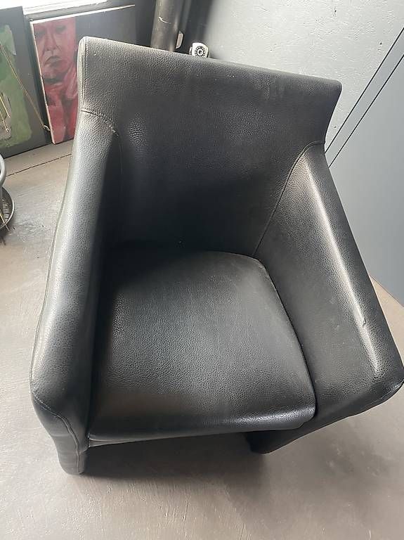 Poltrone: Schöner schwarzer Kunstleder Design Sessel – Usato da Buchs SG venduto da Tomxxx 1