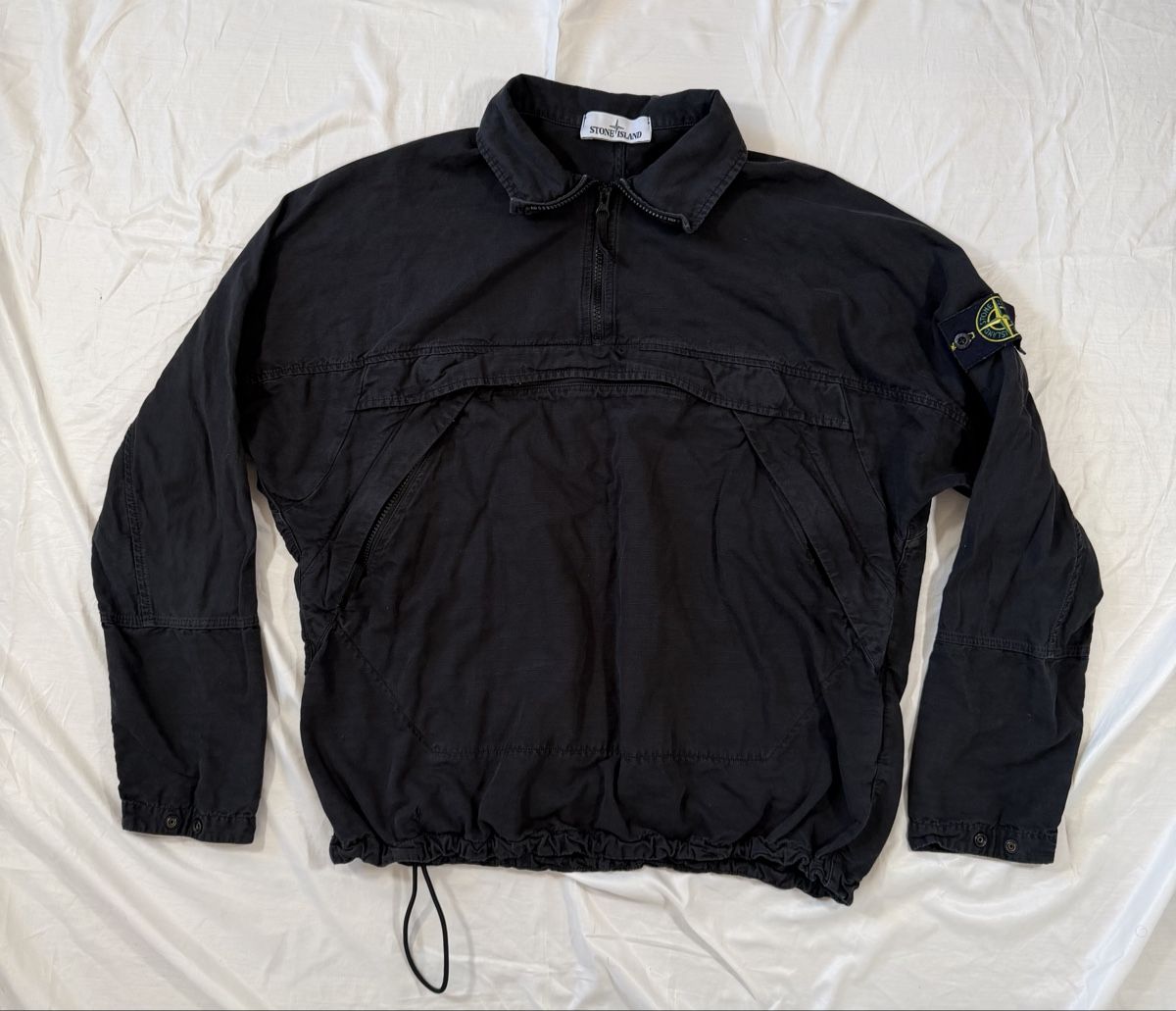 Stone Island Jacken: Stone Island Jacke  – Gebraucht aus Pfäffikon ZH von Nataliia.
