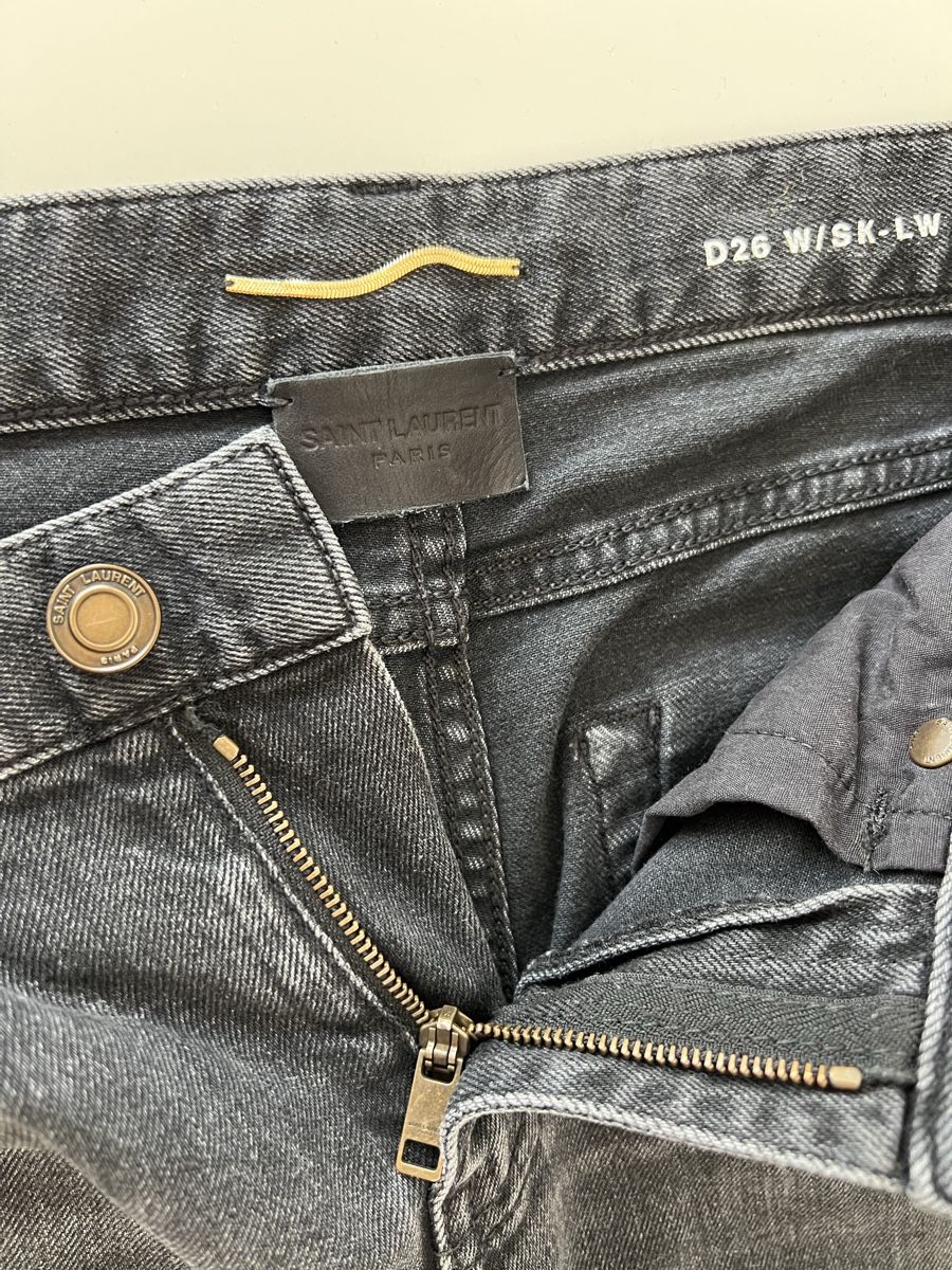 Saint Laurent Jeans: Saint Laurent Jeans Size 26 – Gebraucht aus Les Acacias von yul_bhw8