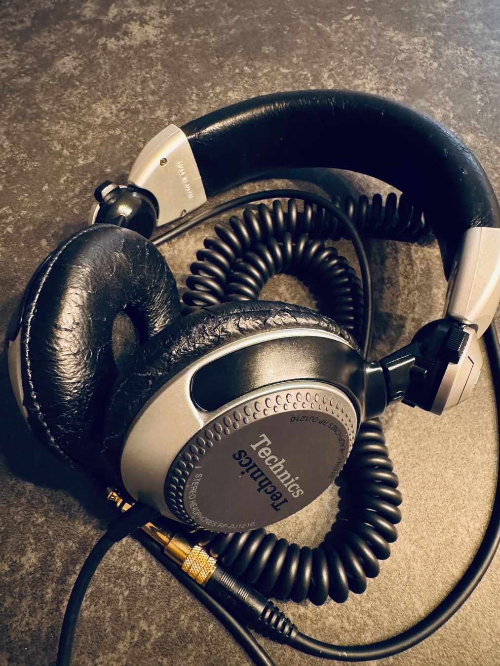 Technics Casques audio: Technics RP-DJ1210 Professioneller Kopfhörer – D'occasion à Kilchberg ZH par IROC84 1