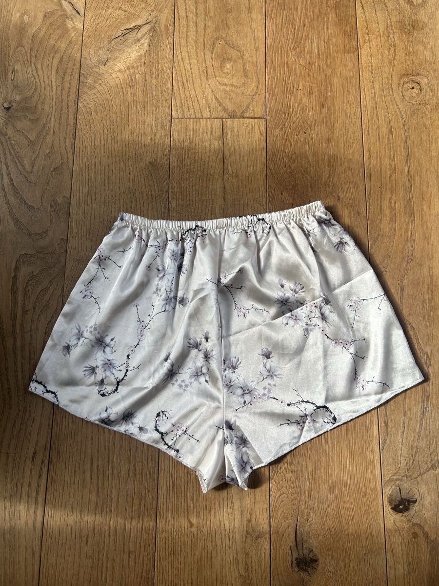 Shein Negligees & Pigiami: Pyjama Short mit Blumenmuster, Gr. S – Usato da Frauenfeld venduto da jae_vs6j 1