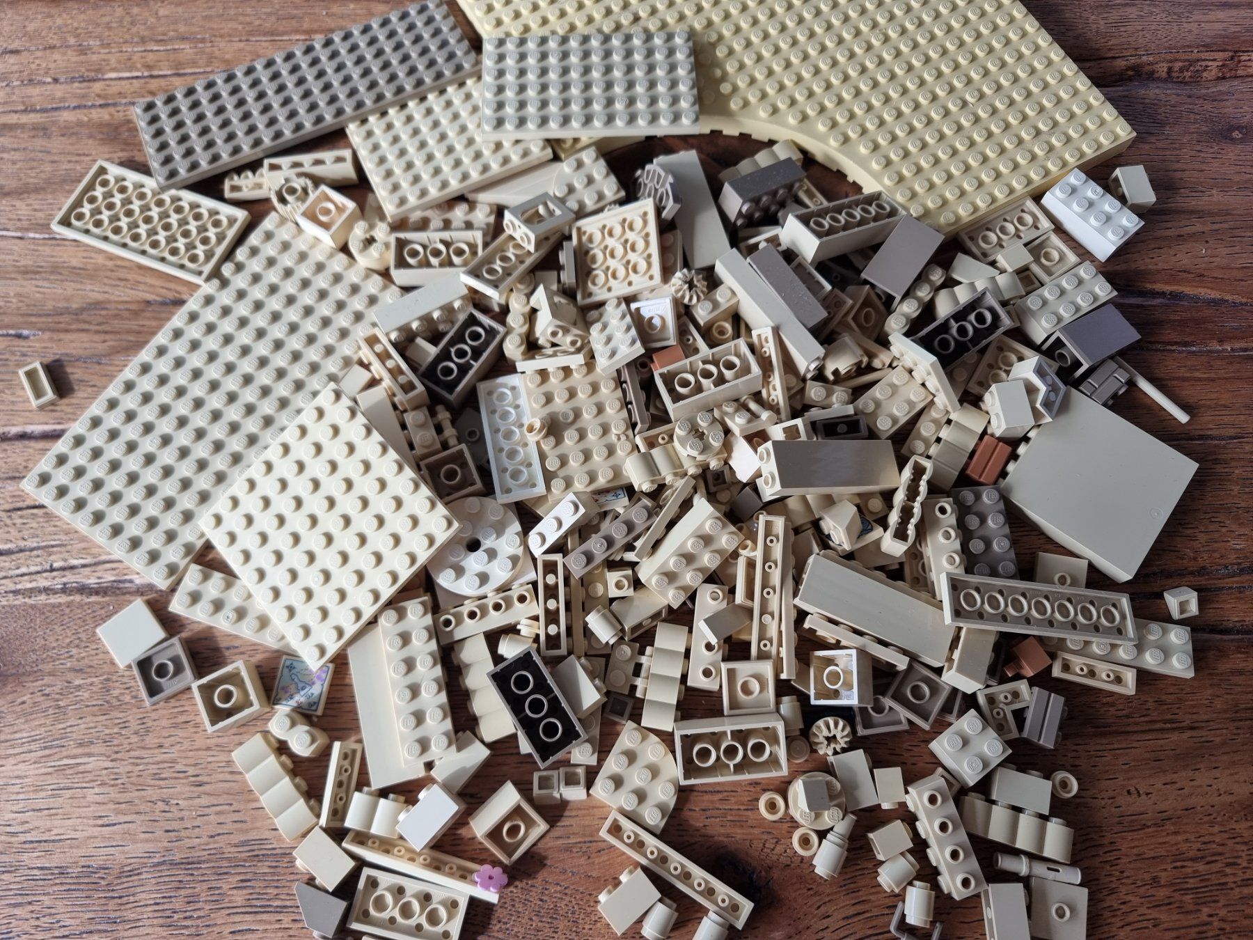 Lego Giocattoli: Beige Lego /  400 Gramm – Usato da Untersiggenthal venduto da fantail 1