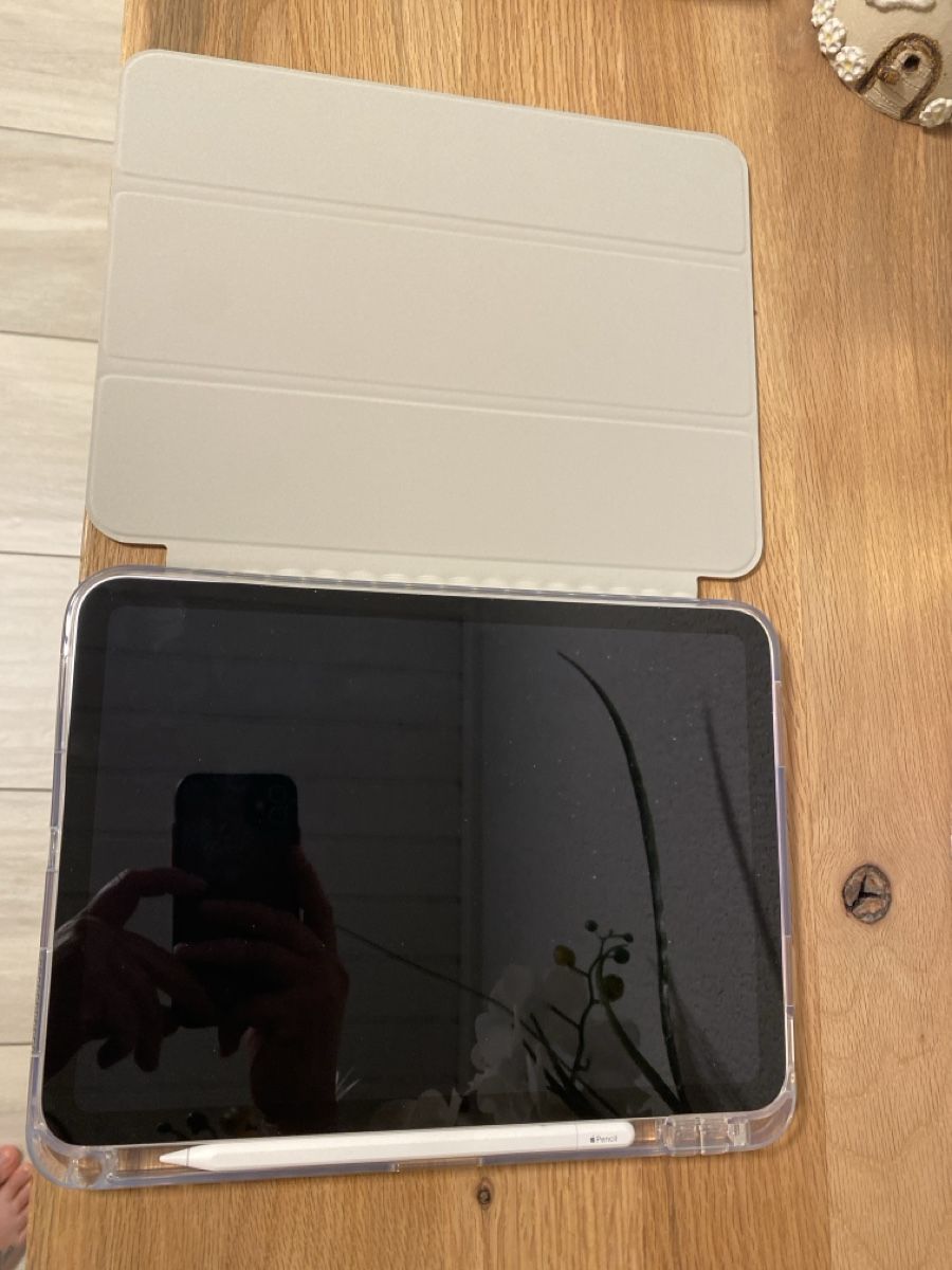Covers & Borse: Hülle / Case für Tablet – Usato da Beinwil am See venduto da lol_j8dy 1