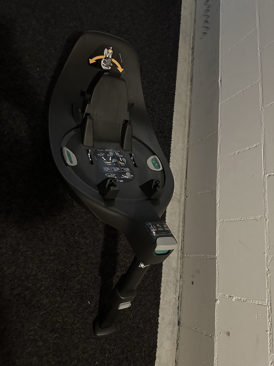 Fixations: Cybex Base Sirona Z i-Size – D'occasion à Diepoldsau par fashionandmore